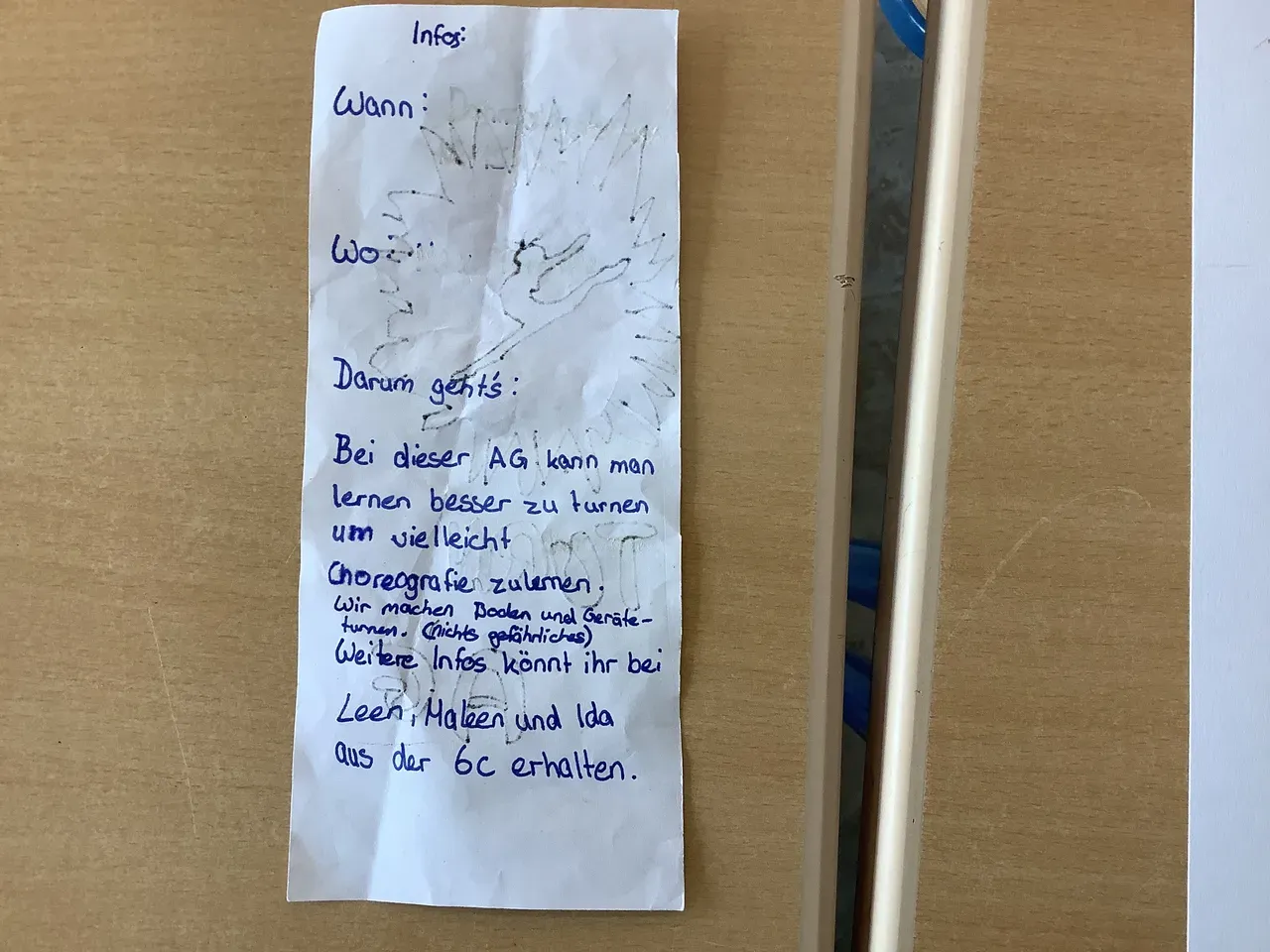 In­fos hin­tern Flei­er von der Turn -AG