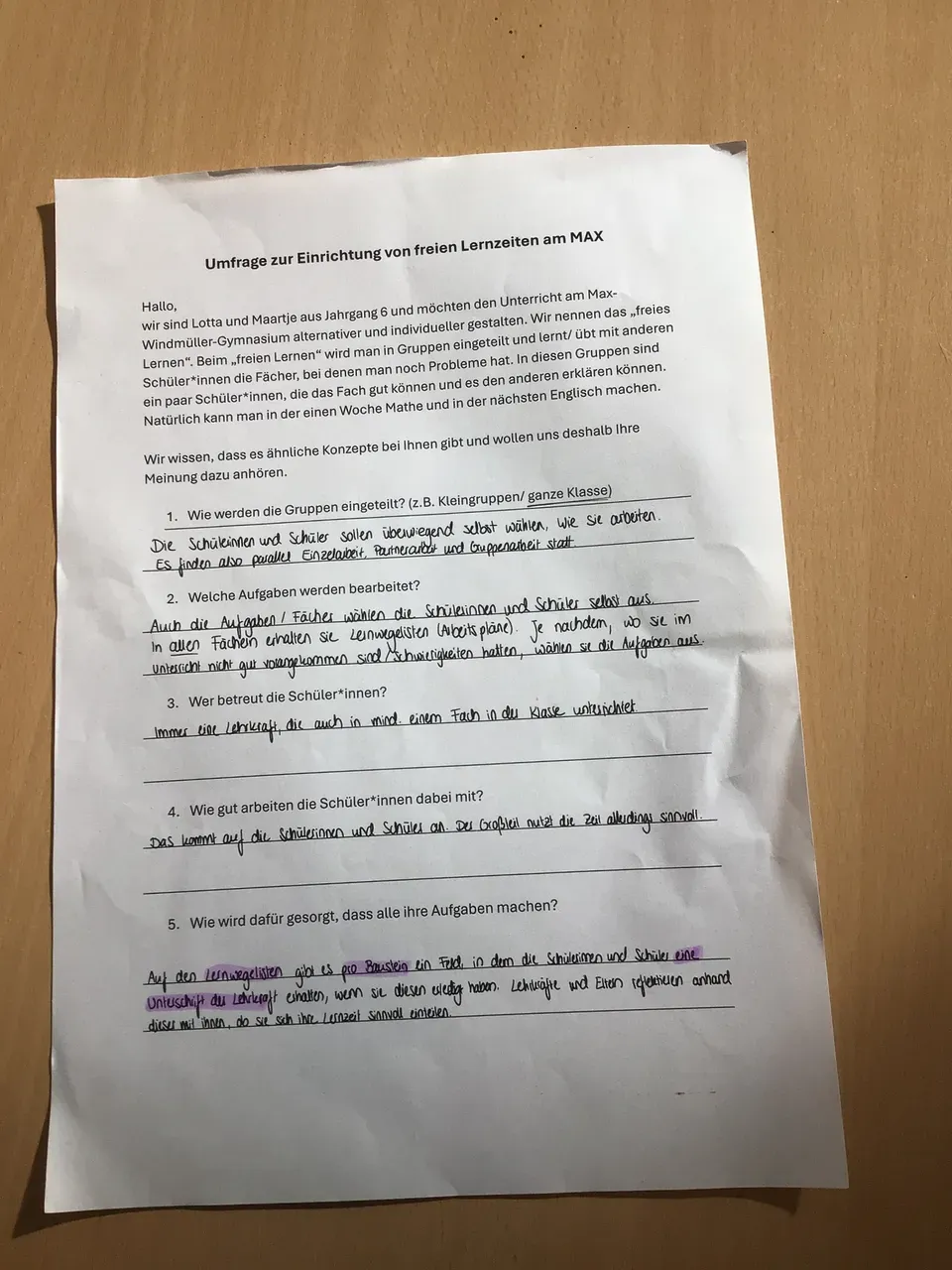 Dies ist ein Foto von ei­nem Fra­ge­bo­gen aus­ge­füllt von der Her­ren­tor­schu­le