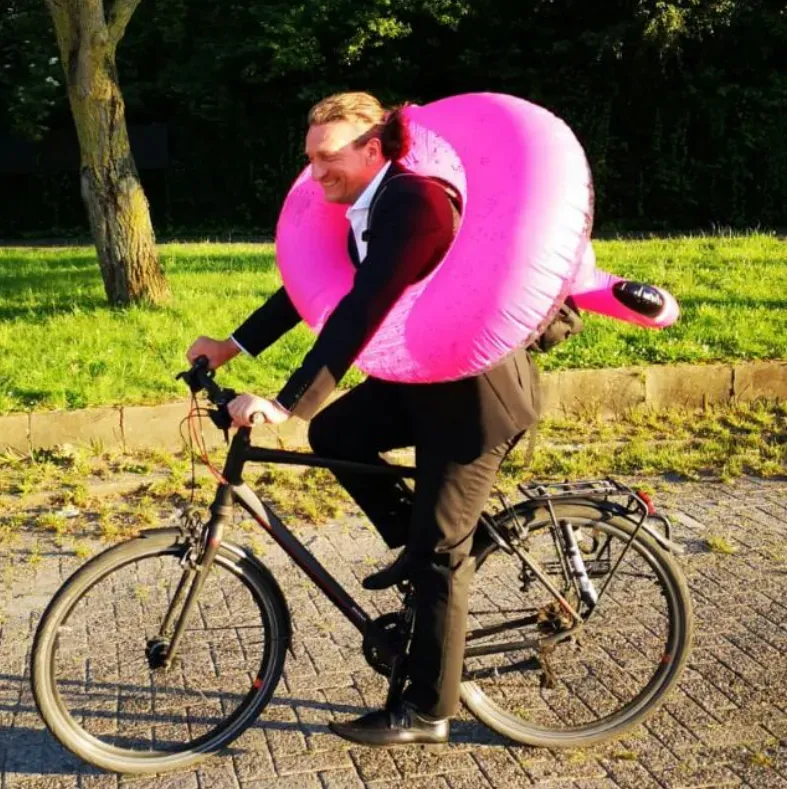 Kai Gemlber auf einem Fahrrad